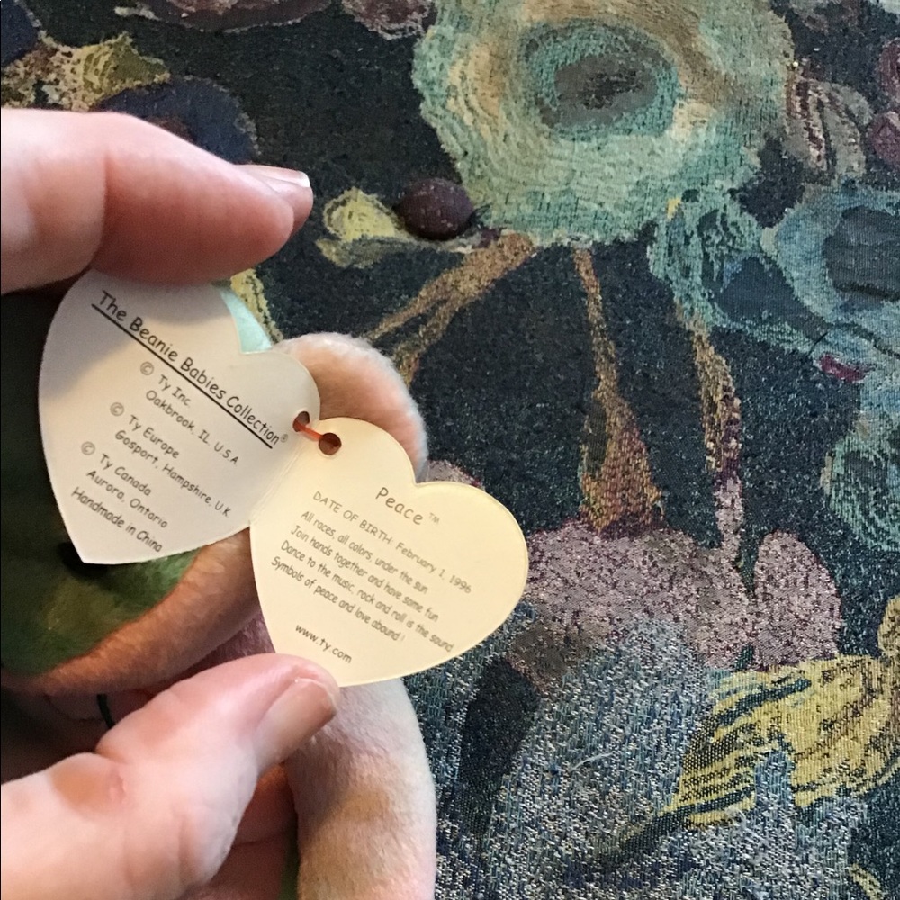 Rare 1996 Peace Bear beanie baby WITH TAG ERRORS - Picture 4 of 8